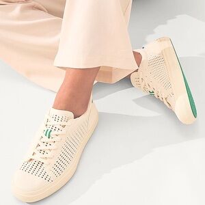 Rothy’s RS02 in Courtside White